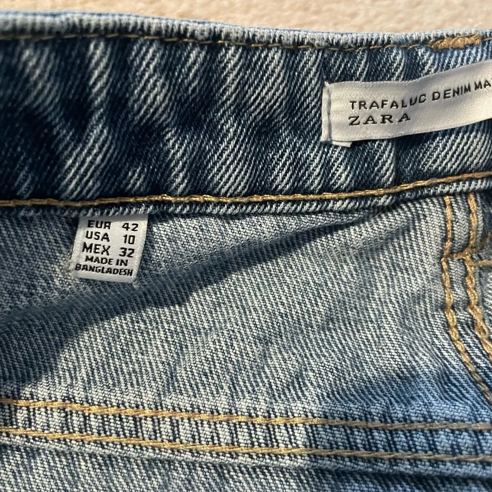 Zara medium wash jeans size 10 (fit like 8/29) - Picture 4 of 5